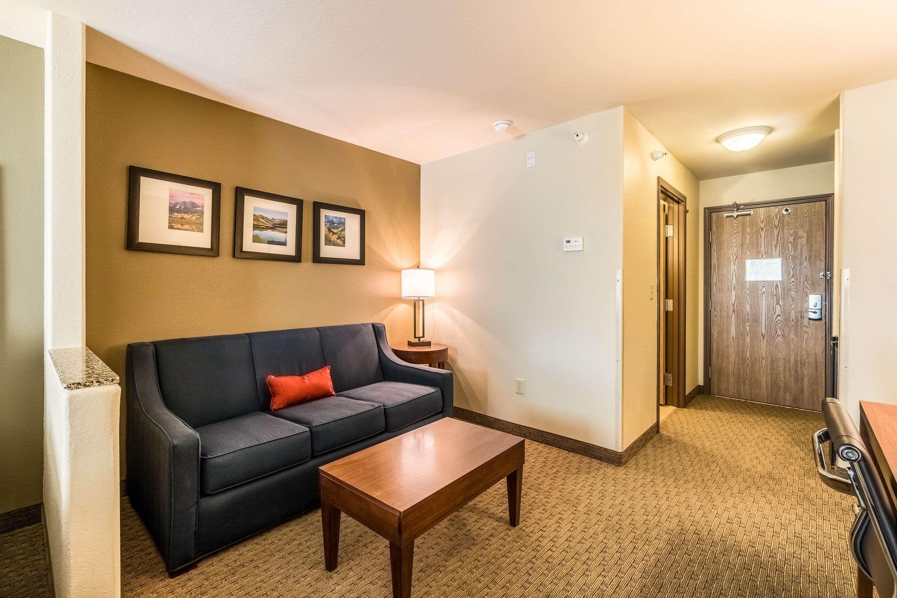 Comfort Inn & Suites Rifle Esterno foto