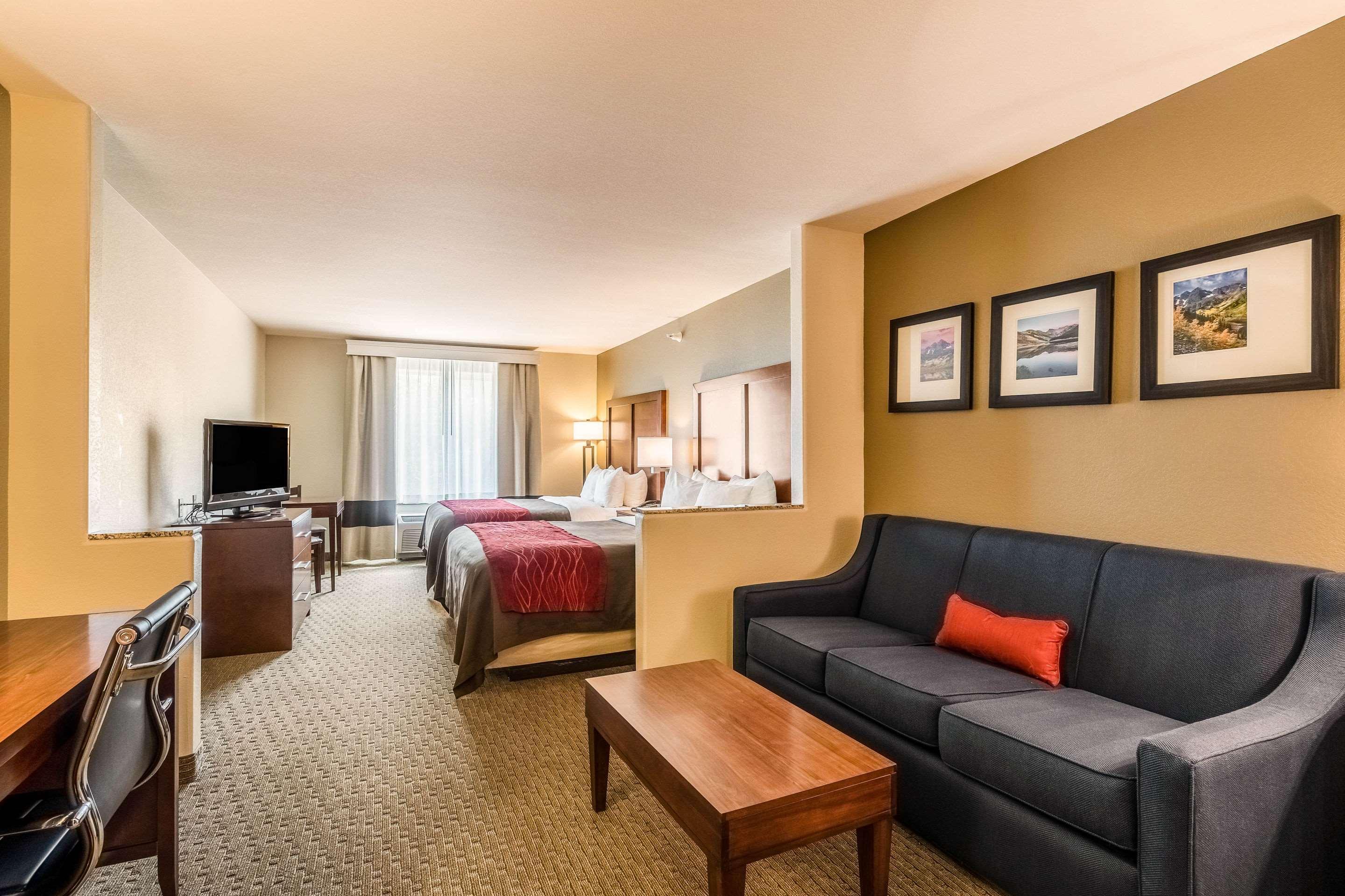Comfort Inn & Suites Rifle Esterno foto