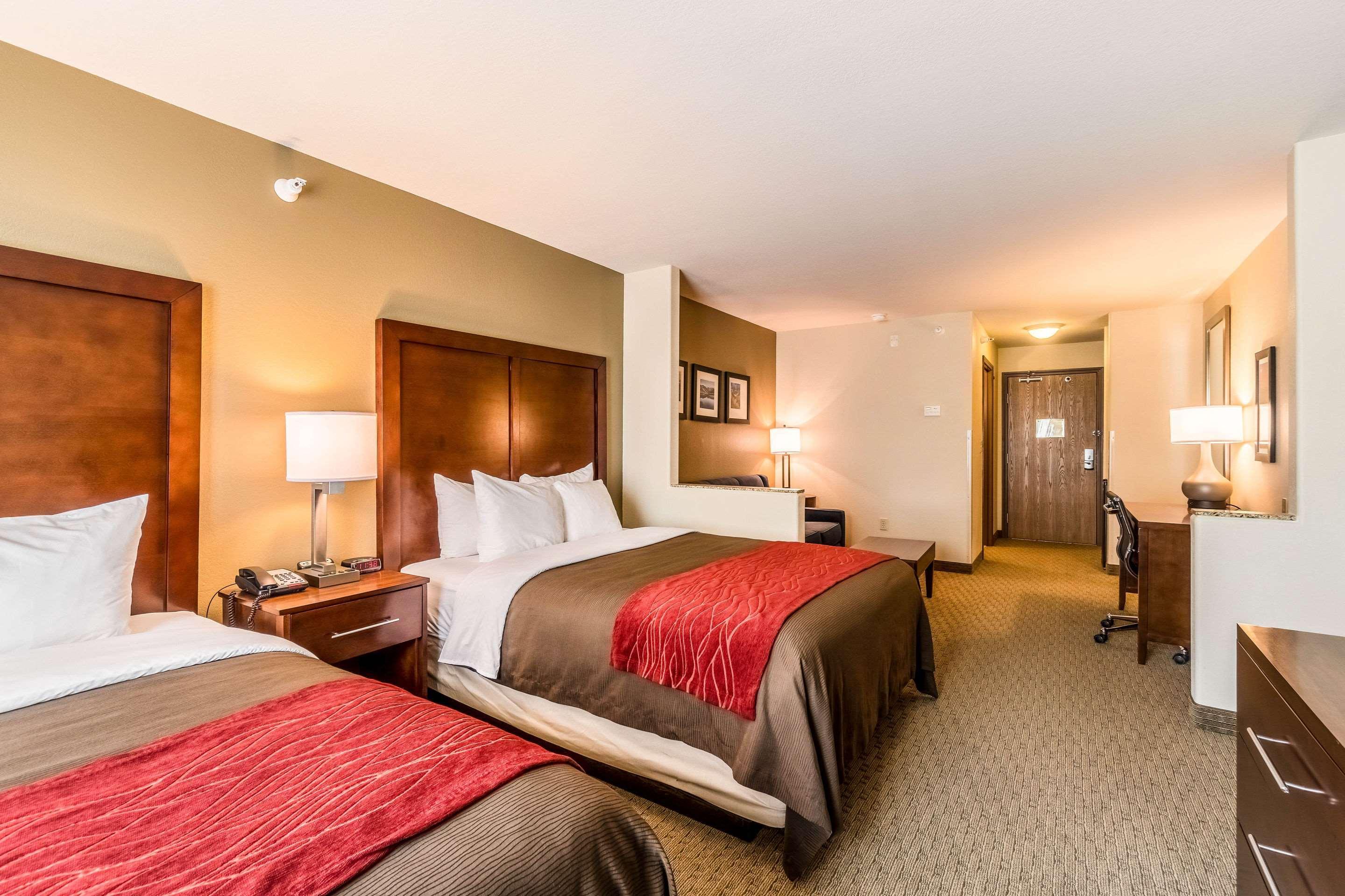 Comfort Inn & Suites Rifle Esterno foto