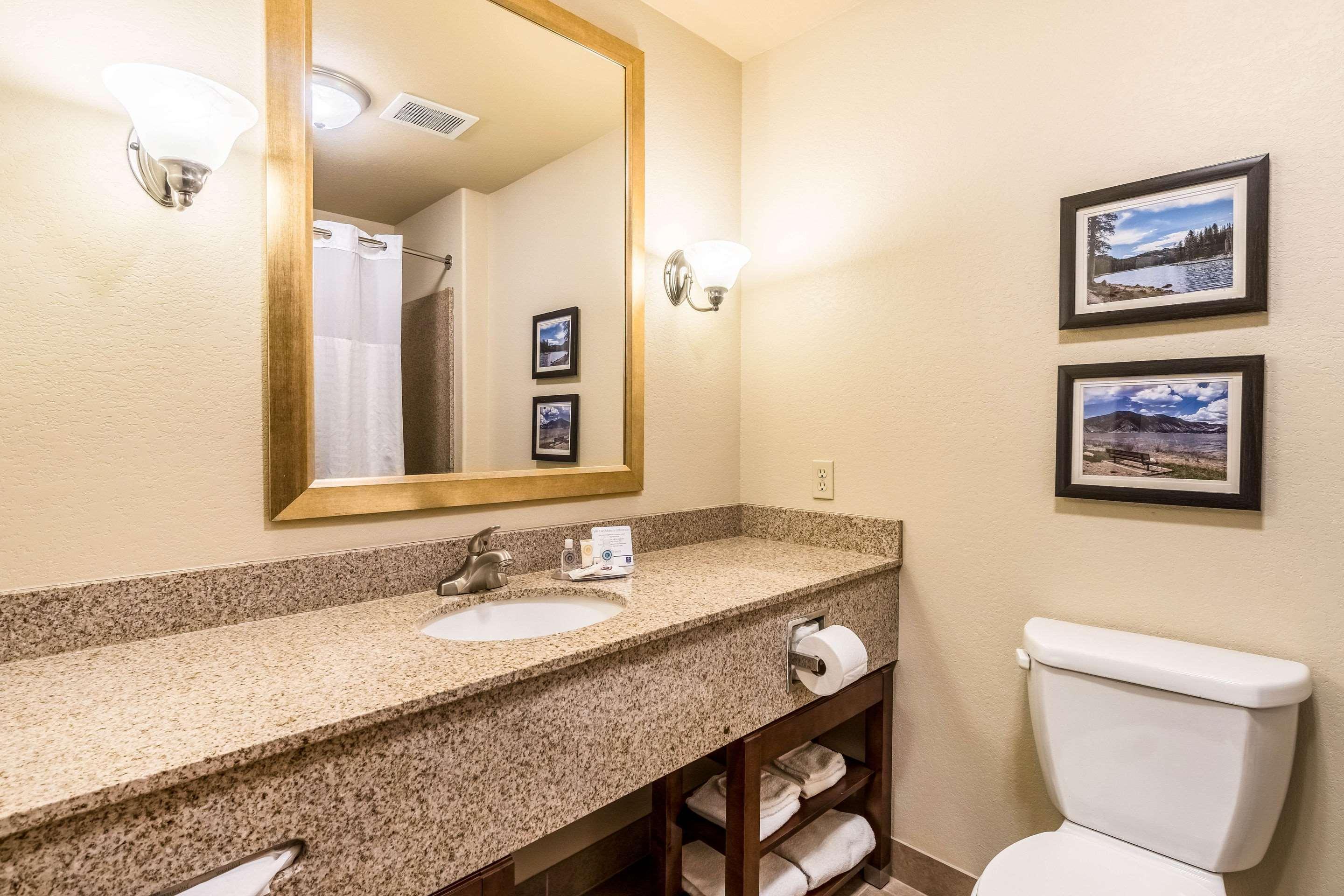 Comfort Inn & Suites Rifle Esterno foto
