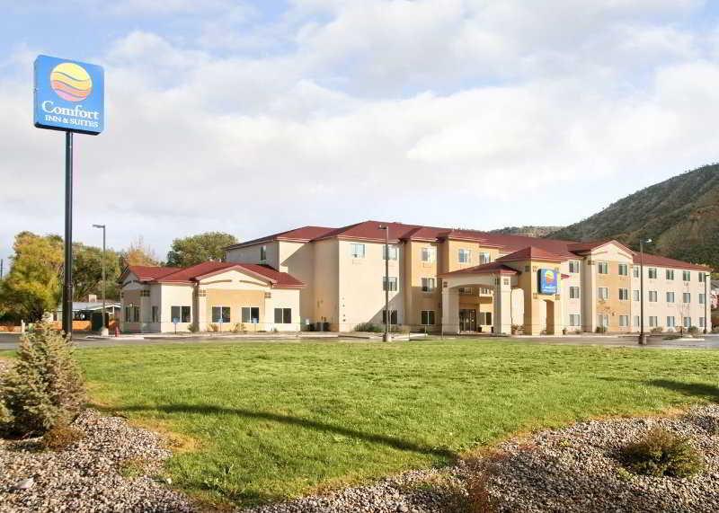 Comfort Inn & Suites Rifle Esterno foto